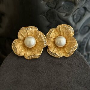 Vintage Christian Dior Camellia Flower Pearl Stone Brush Gold 14k Post Earrings